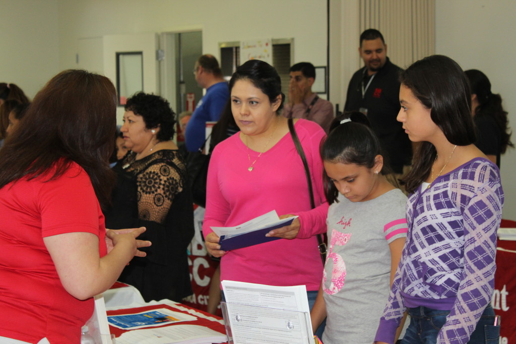 Families met with college representatives, college counselors and community agencies at “El Proximo Paso” or “The Next Step” bilingual college fair organized by the Housing Authority of the City of Santa Barbara’s Teen Night program. Courtesy photo.